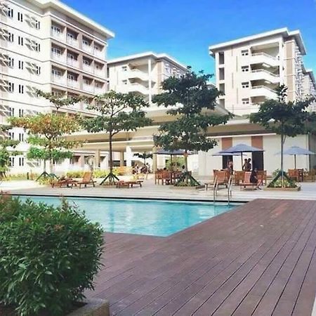 The Treehouse B @ Trees Residences Manila Exterior foto